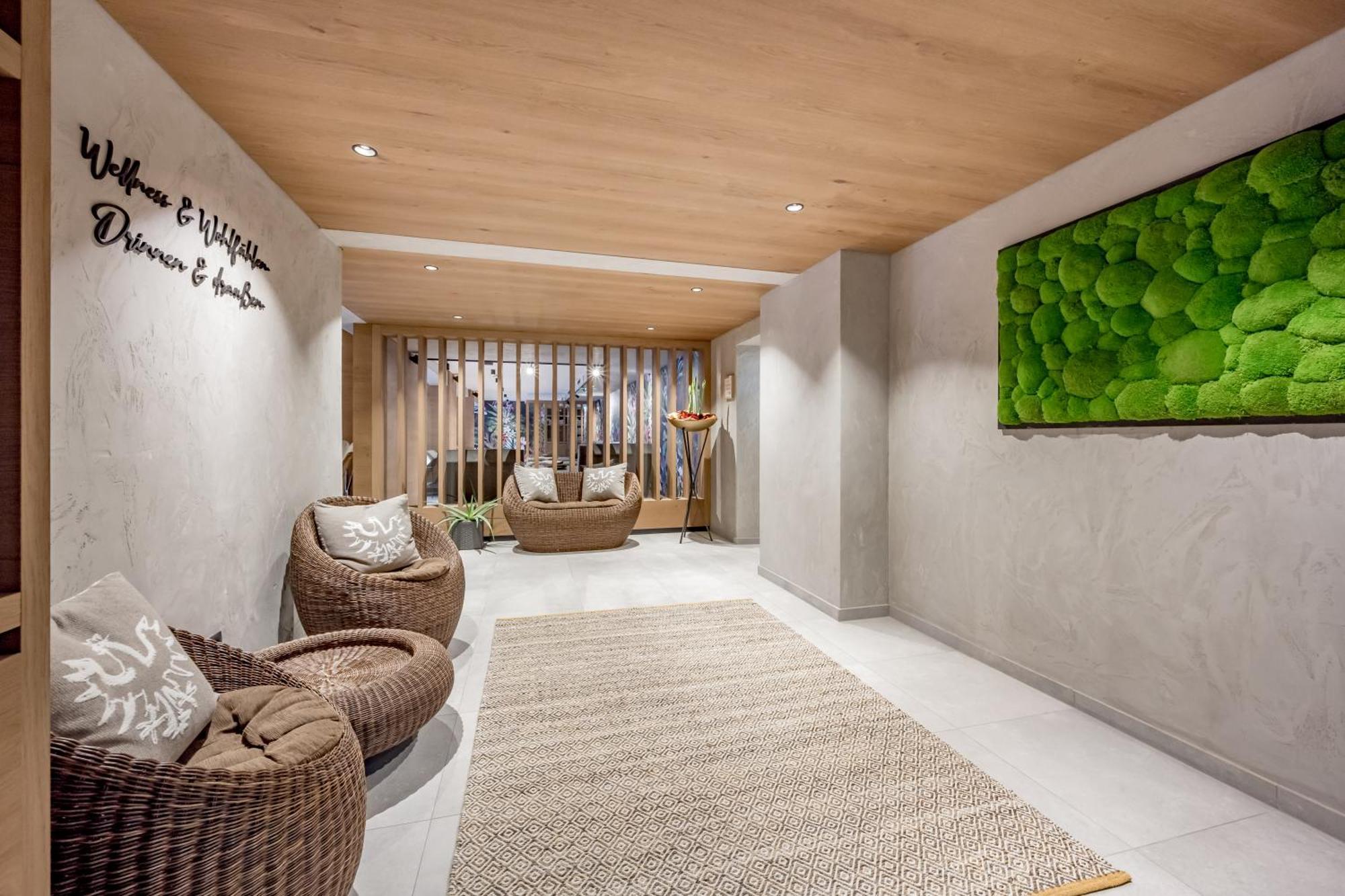 Tilia Living - B&B Mit Dem Komfort Eines Kleinen, Feinen Hotels Ried im Oberinntal Exterior foto